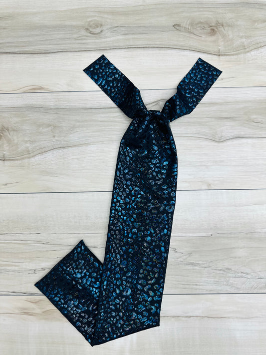 Holographic Black Cheetah