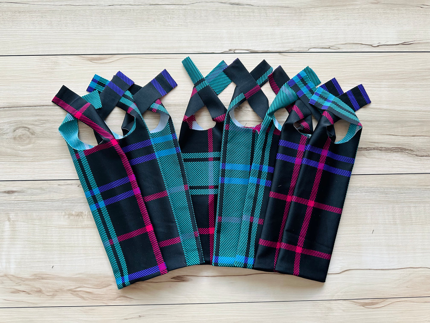 Plaid Set of 8