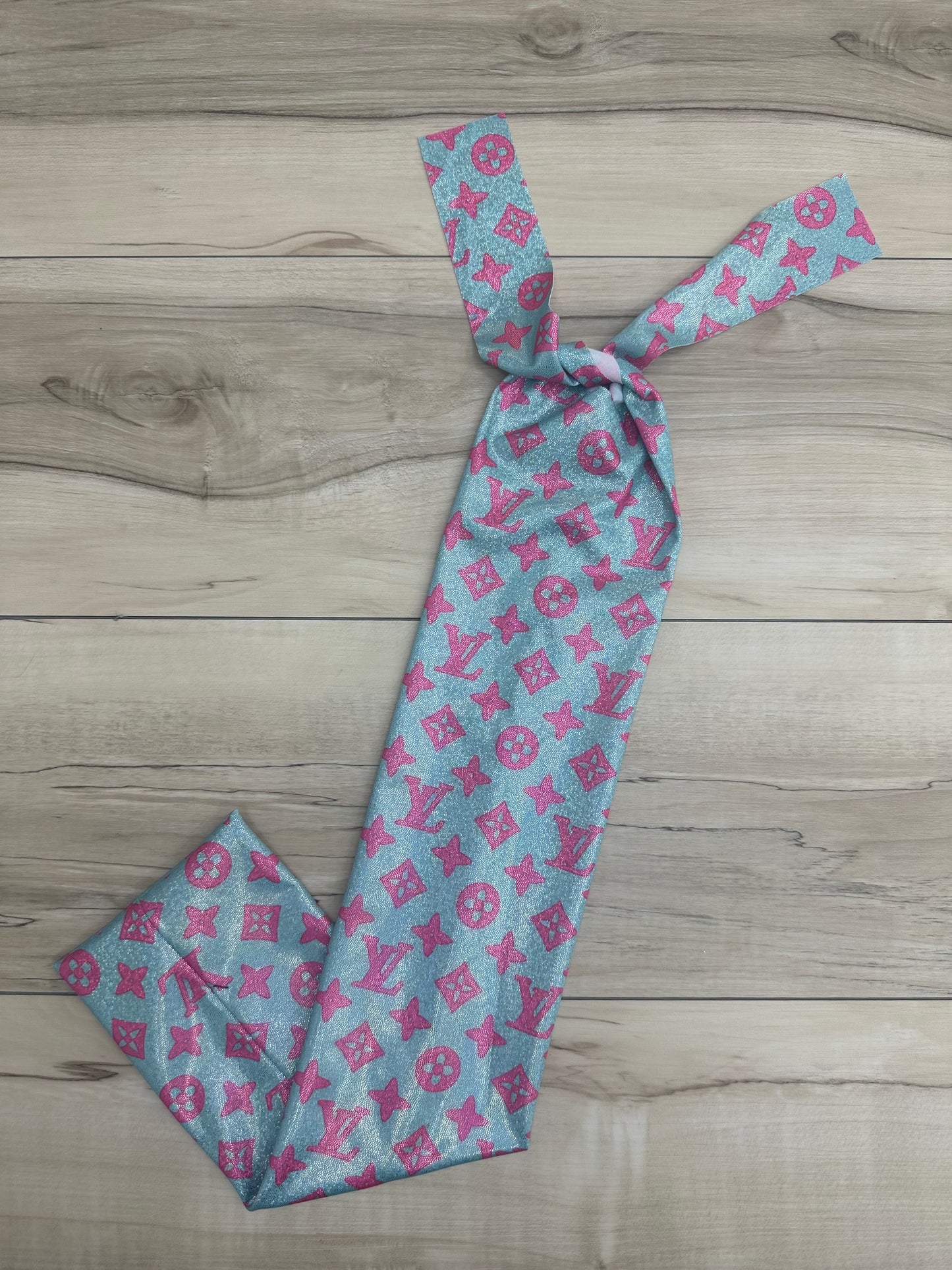 Aqua and pink boujee